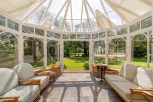 Garden Room- click for photo gallery